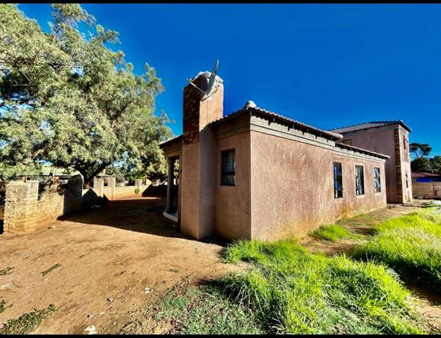 6 BEDROOM HOUSE FOR SALE IN VANDERBIJLPARK CW 6